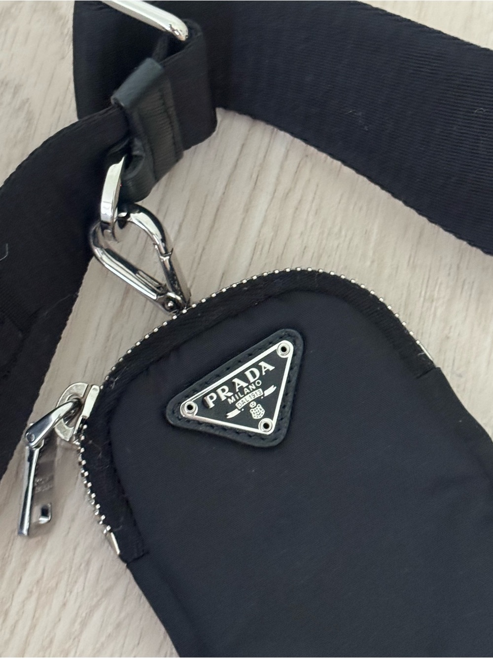 Prada bag strap + pouch - Picture 3 of 7